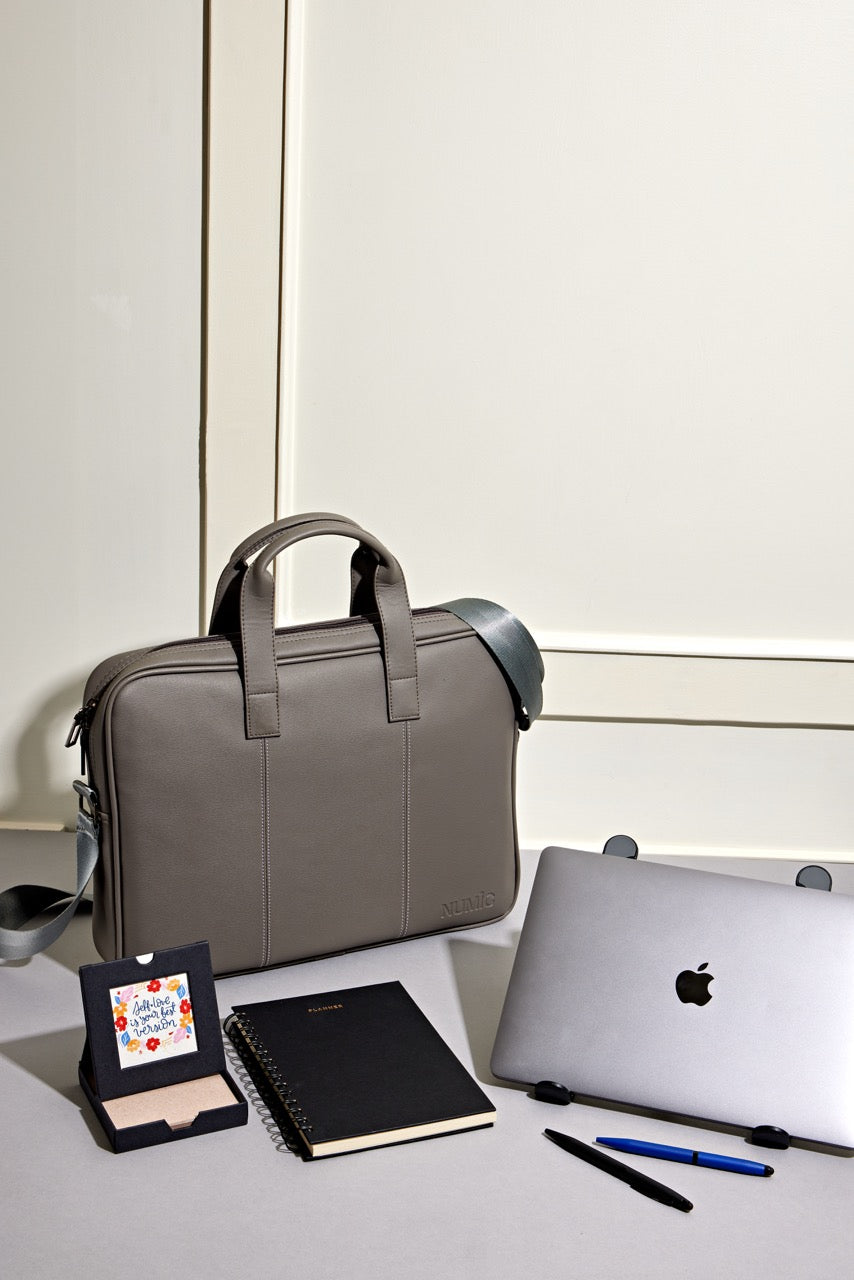 Num Ic The Laptop Tote – Numic